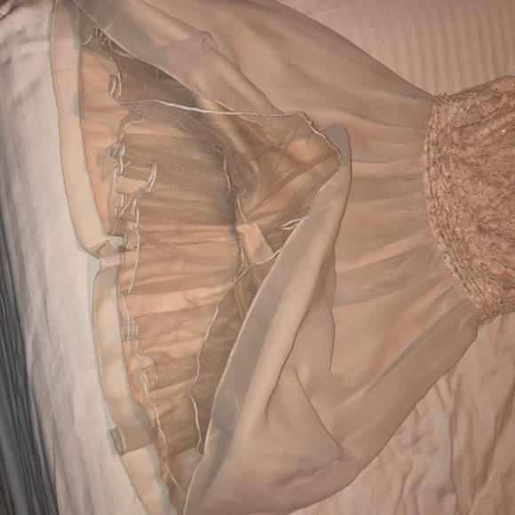 ADORABLE AND CLASSY - Picture 4 of 5